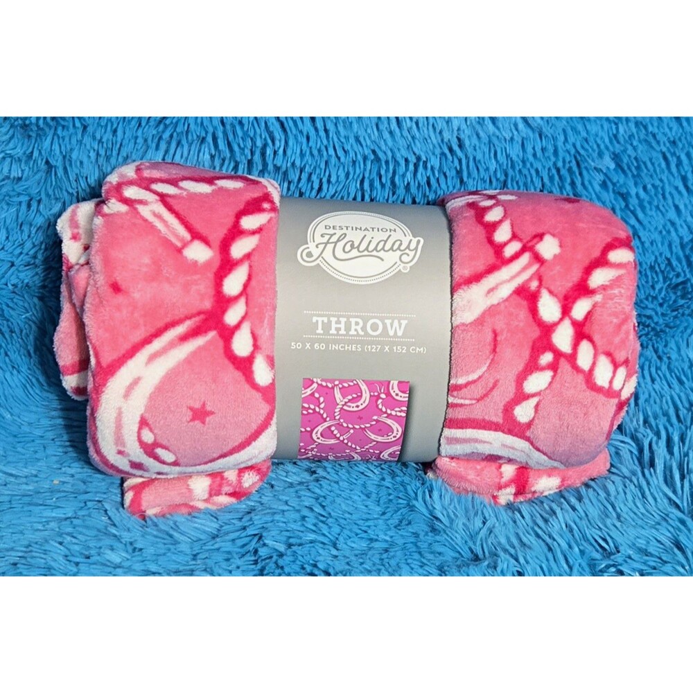 Destination Holiday Pink & White Horseshoe Throw Blanket 50 x 60" 100% Polyester